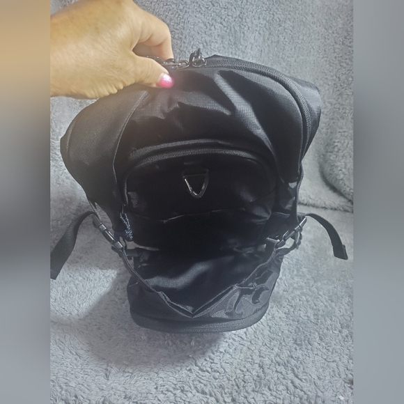 Everfun Hydration Backpack 18L with Water Bladder 2L/3L Hiking Water Backpack Wo - Picture 9 of 16